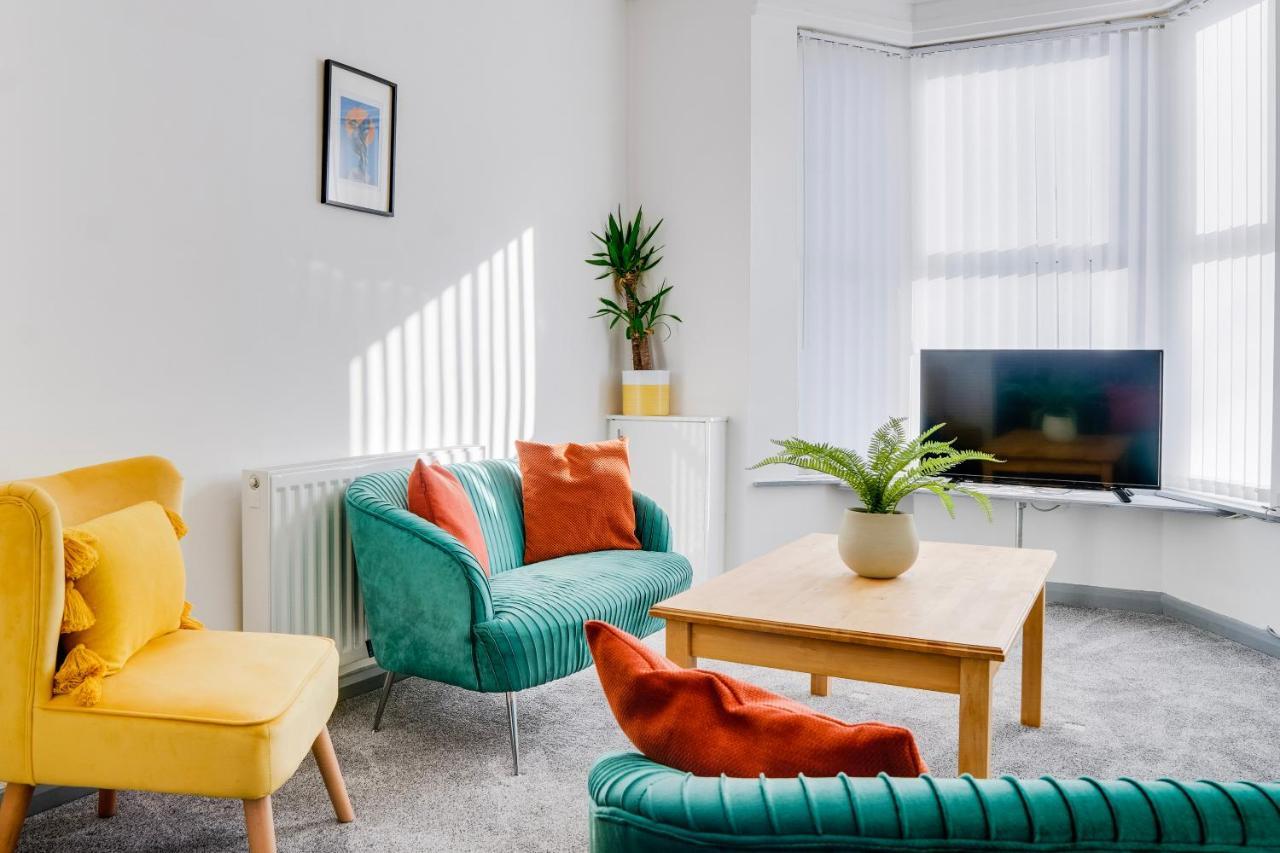 Cosy 3 Bedroom House Near Anfield Stadium リヴァプール エクステリア 写真